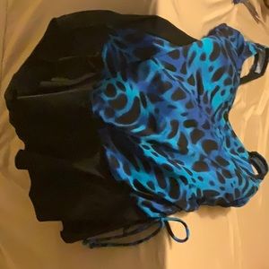 LONGITUDE BEAUTIFUL BLACL /BLUE  SKIRTED SUIT. NEVER WORN SIZE 10